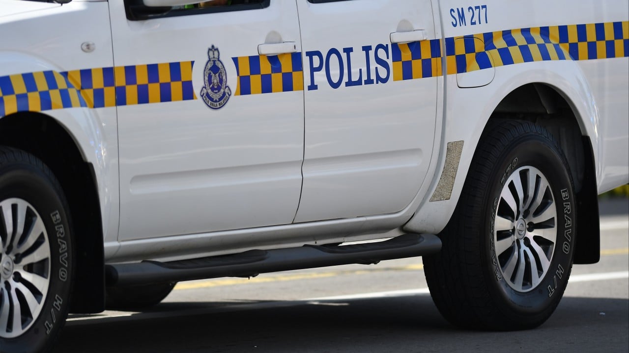 Липсващо от 6 малайзийско семейство, намерено мъртво в потопена кола