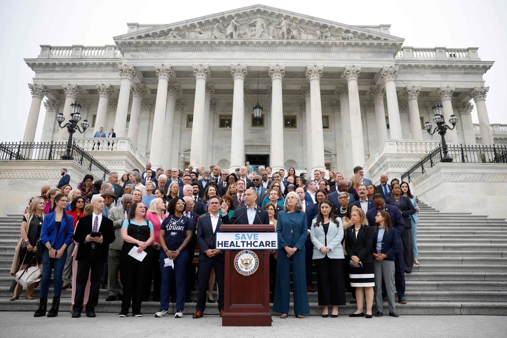 Тръмп казва, че правителството на САЩ ще “вероятно” ще бъде затворено