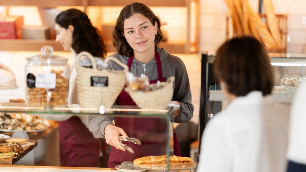 25% от младите работят и учат едновременно